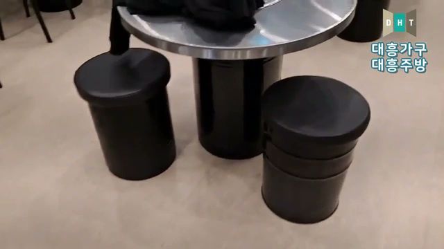 고깃집 · 숯불구이 대포상 테이블과 깡통의자 납품 영상 첫 화면